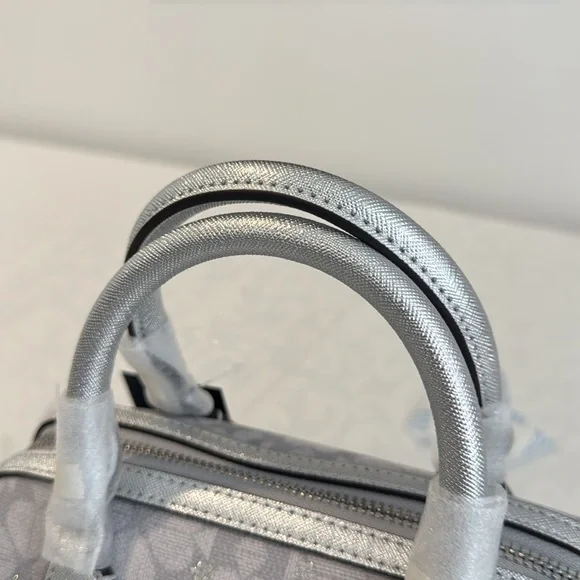 🎉HP🎉♠️Kate spade Spade Flower Star Toss Small Dolly Duffle Crossbody - Picture 12 of 15